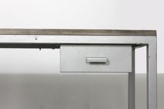 Mesa industrial procedente Antiguo molino