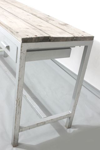 Mesa industrial procedente Antiguo molino