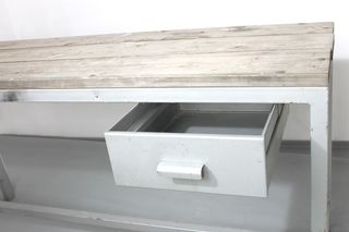 Mesa industrial procedente Antiguo molino