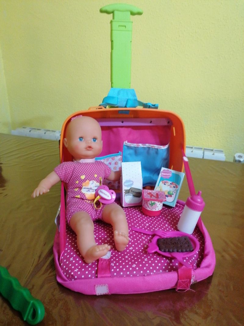 Maleta Nenuco siempre va de segunda mano por 15 EUR en