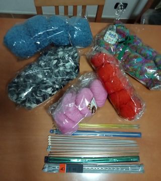 🧶lotto 29 gomitoli in mix e 10x2 ferri