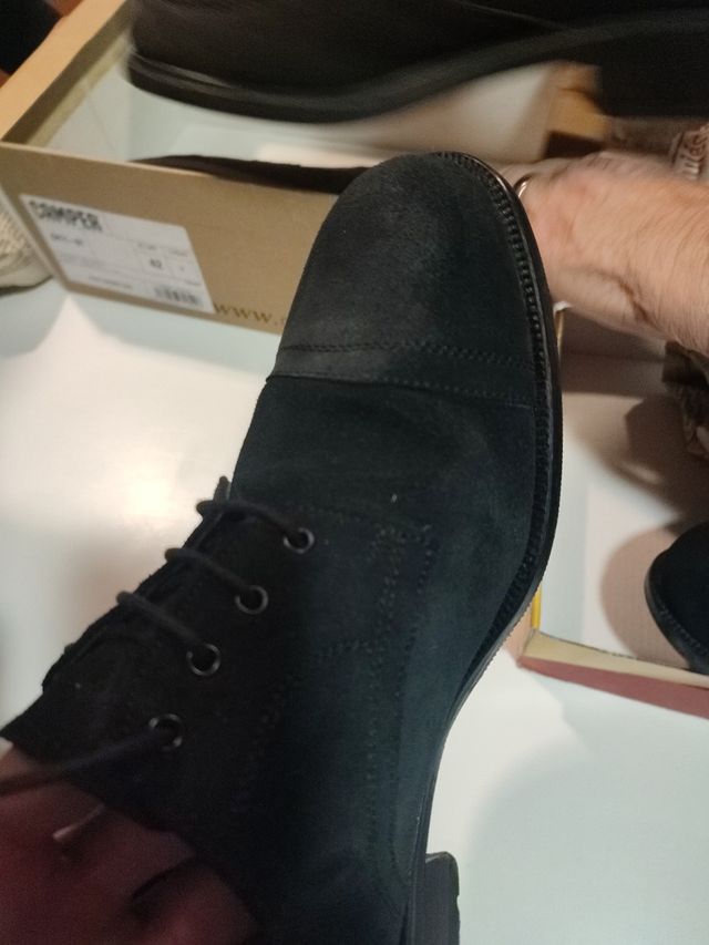 Zapato ante negro