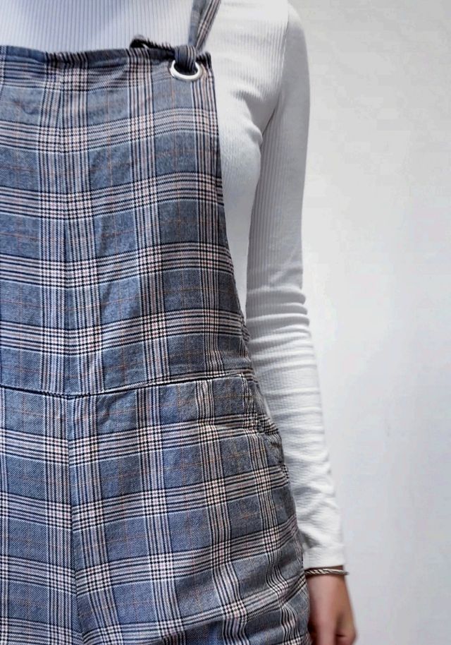 Mono largo a cuadros