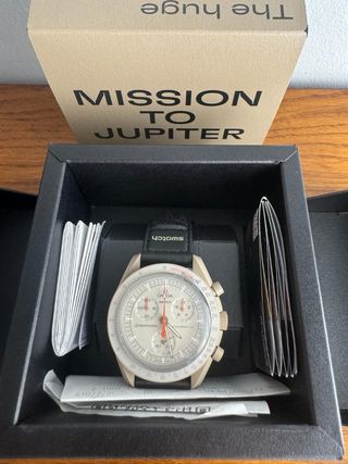 Swatch Moonswatch Jupiter