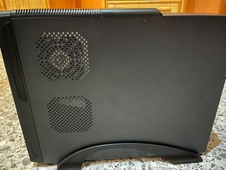 Ordenador de sobremesa (descripción)