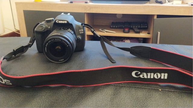 Camara Canon 1200D