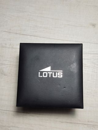 relojes lotus