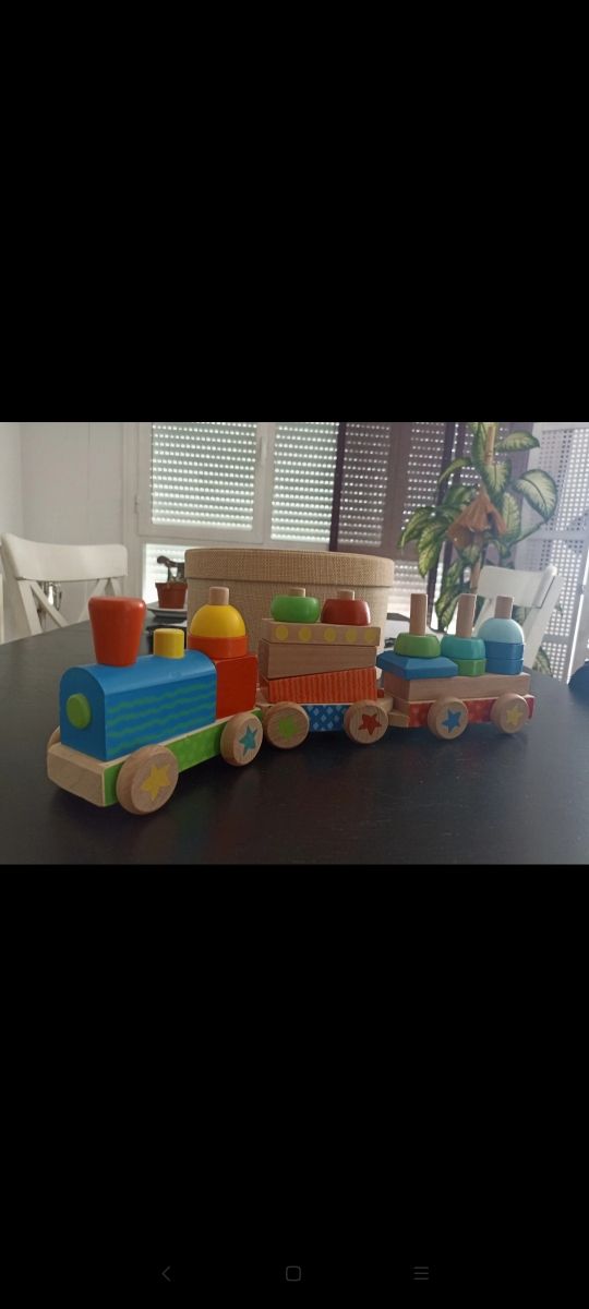 Tren de madera encajable