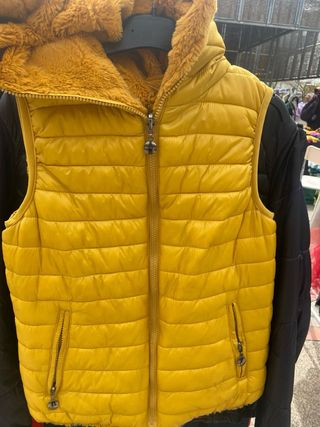 chaleco de invierno , de plumas 