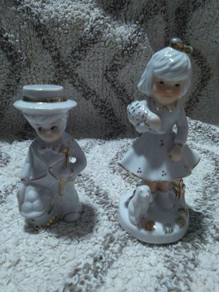 2 bibelôs porcelana contate