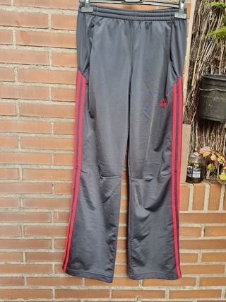 Pantalon chandal como nuevo
