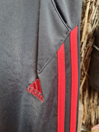 Pantalon chandal como nuevo