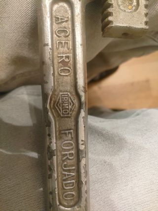 ANTIGUA LLAVE GRIFA IRIMO 18