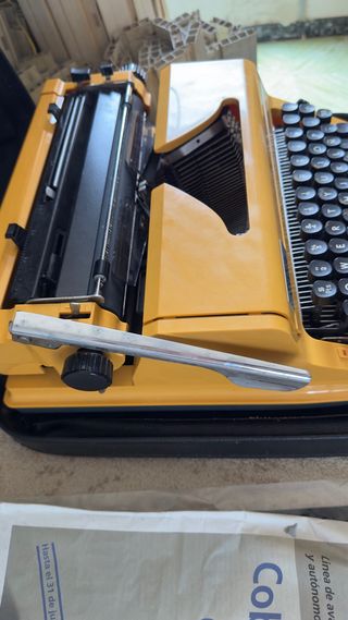 Maquina de escribir ERIKA