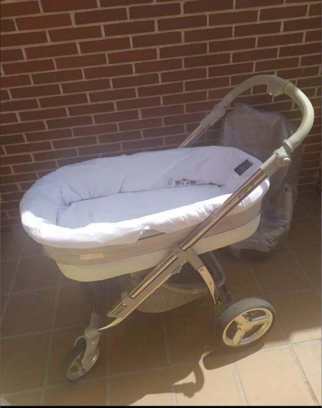 Carro bebecar trio ip-op gris