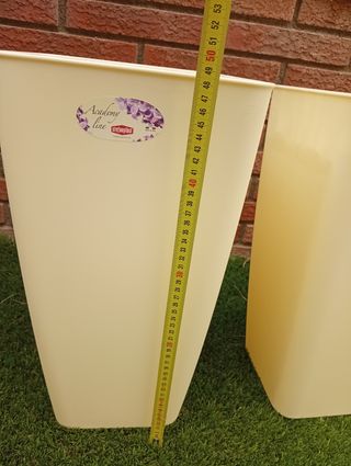 Lote 4 macetas color crema.