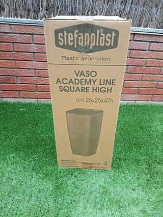 Lote 4 macetas color crema.