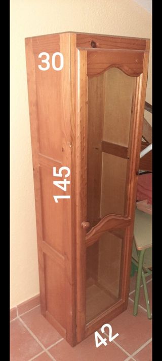 Se vende vitrina salón