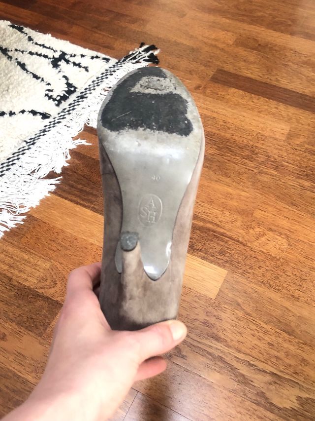 Decollete in camoscio tg 40IT