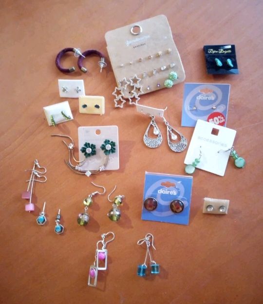 Lote bisutería anillos pendientes