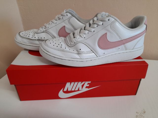 Tenis NIKE n° 40
