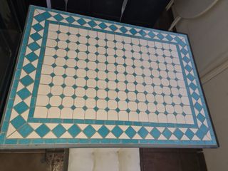 Mesa y sillas jardin