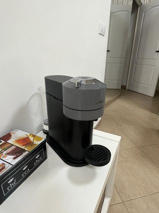 CAFETEREA NESPRESSO VERTUO NEXT