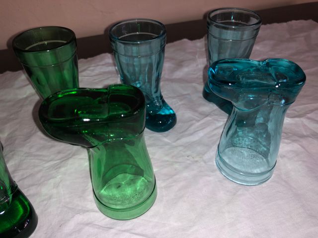 7 Bicchierini Vetro Colorati "Stivale"