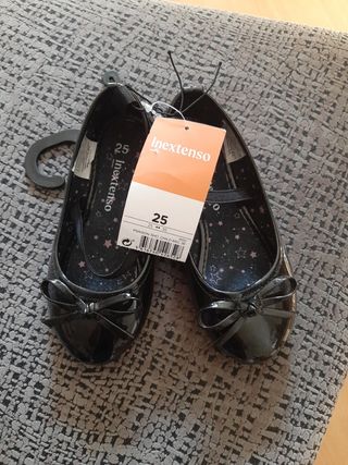 Manoletinas negro talla 25