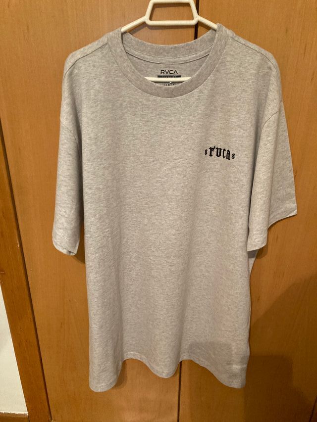 Camiseta RVCA L