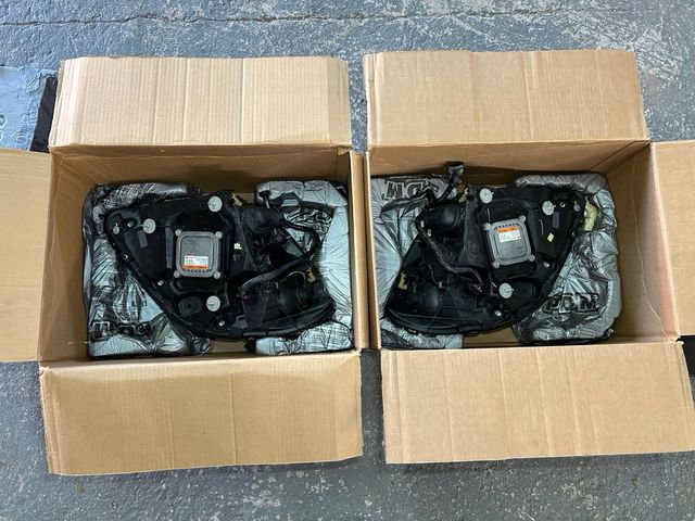 FAROS DELANTEROS XENON COMPLETOS CORVETTE Z06