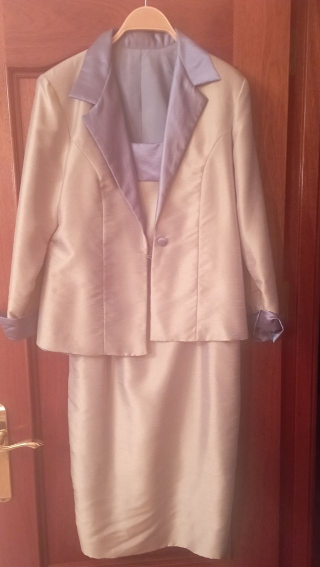 Vestido y chaqueta