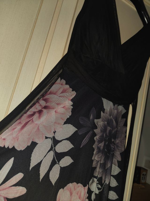 Ottimi abiti estivi usati pochissimo 