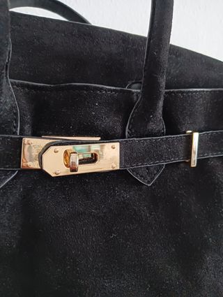Bolso negro de terciopelo 