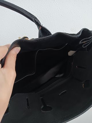 Bolso negro de terciopelo 
