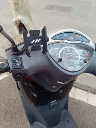 Soporte teléfono móvil moto scooter Honda Sh