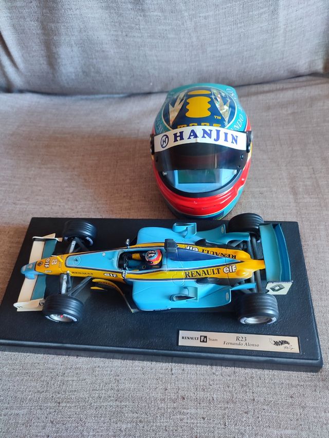 Casco despertador y coche