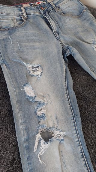 Jeans slim strappati Take Two size 32