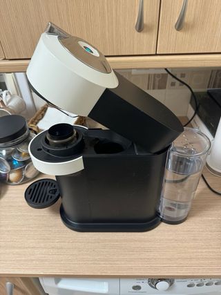 Cafetera Nespresso vertuo