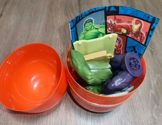 Kinder Gran Sorpresa: Hulk + Aquaman + REGALO