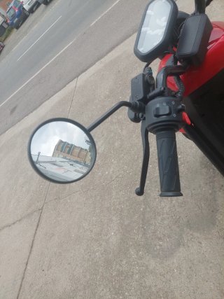 Moto NIU 100% eléctricas