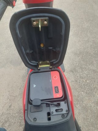 Moto NIU 100% eléctricas