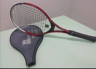 RAQUETA DE TENIS/FRONTENIS MONTANA