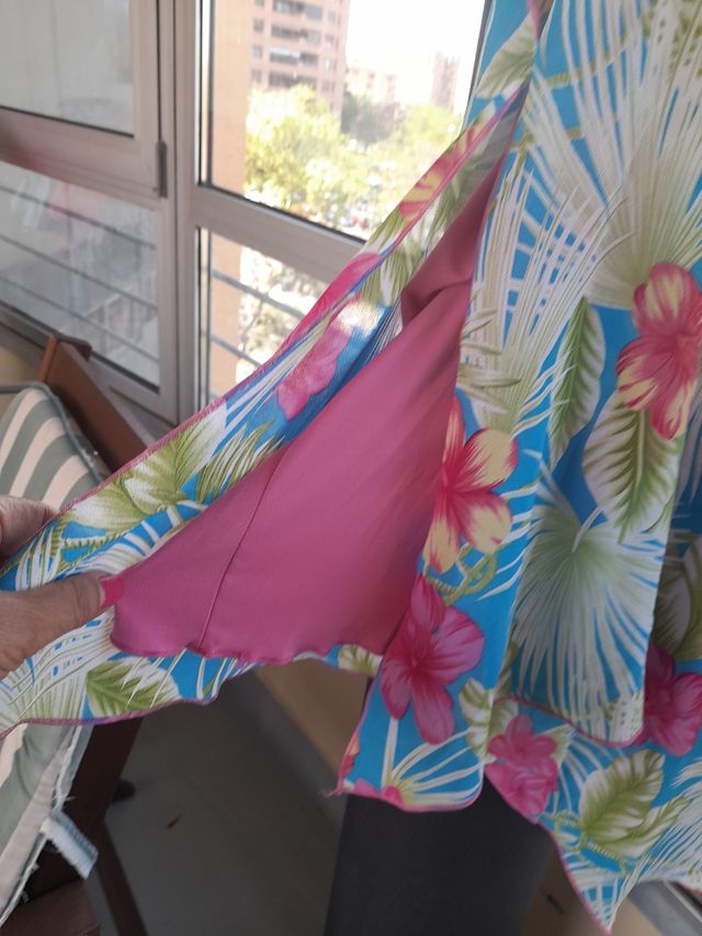 Camisa acampa precioso estampado rosa verde y azul