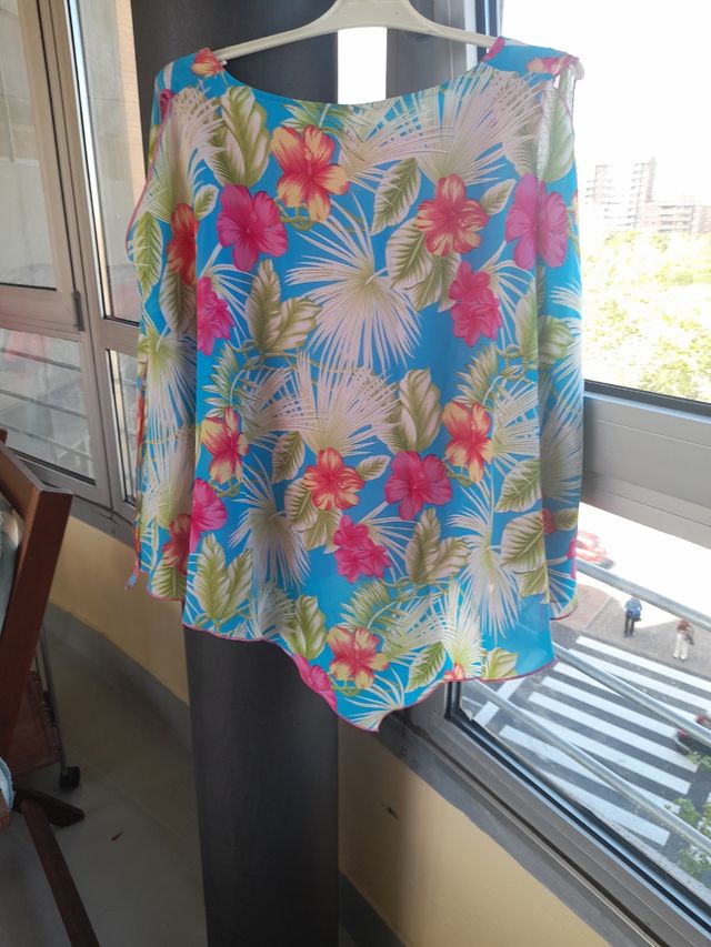 Camisa acampa precioso estampado rosa verde y azul