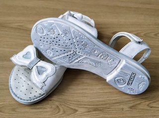 Sandalias GEOX piel n°33