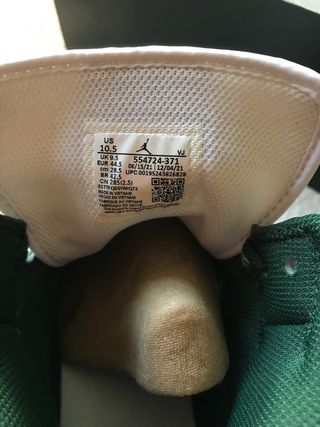 Jordan 1 mid color blanco y verde