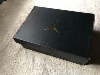 Jordan 1 mid color blanco y verde