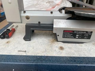 Sierra DREMEL MOTO-SCROLLER