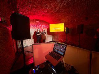 Alquiler de cabinas para DJ